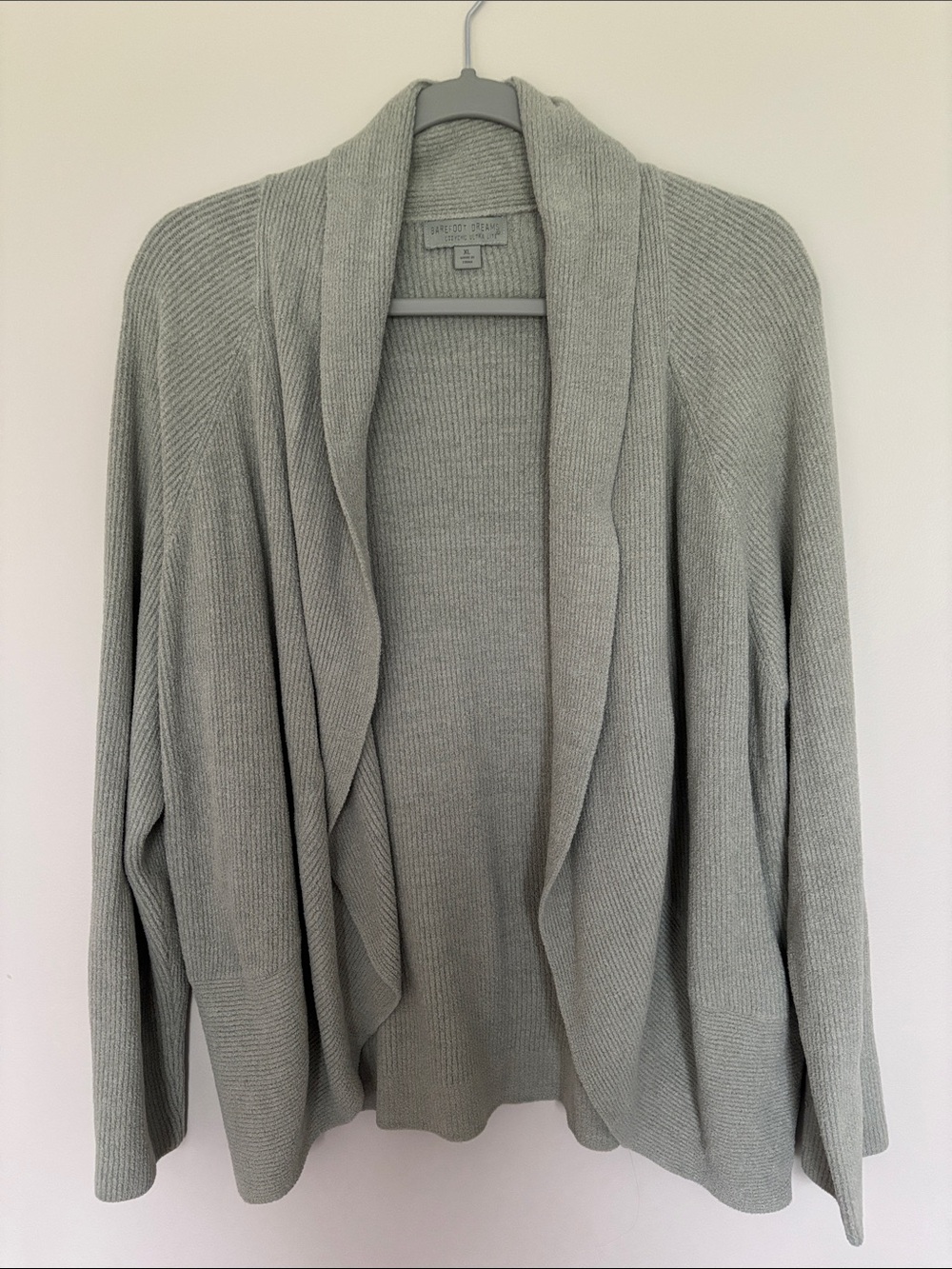 Woman’s Barefoot Dreams Cozy Chic Ultra Lite Cardigan in Green